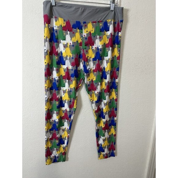 Disney Parks Multicolor Castle Print High Rise Capri Leggings Size Large - Picture 1 of 7